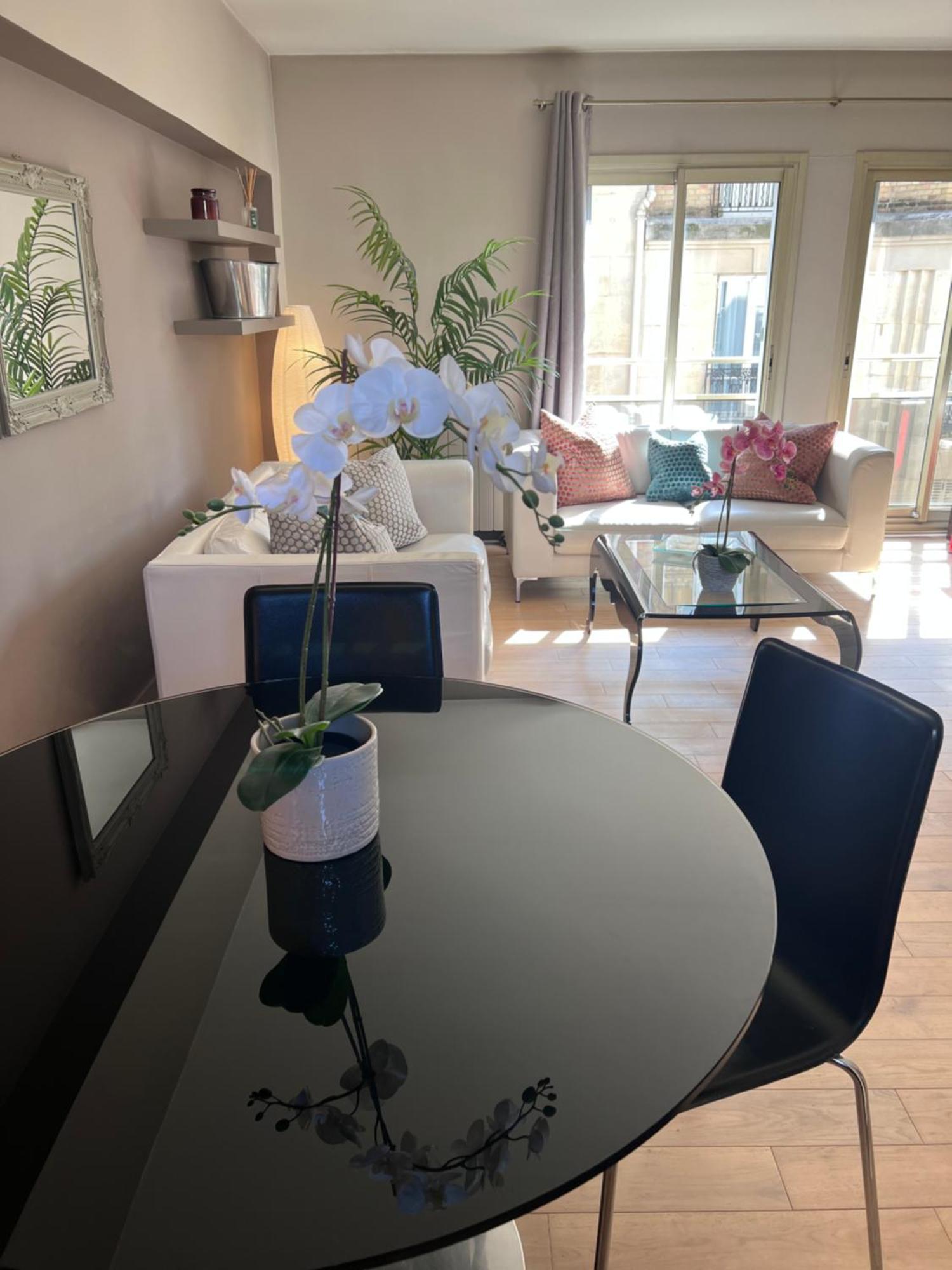 Your Parisian Hideaway - Entire Apartment Eksteriør billede