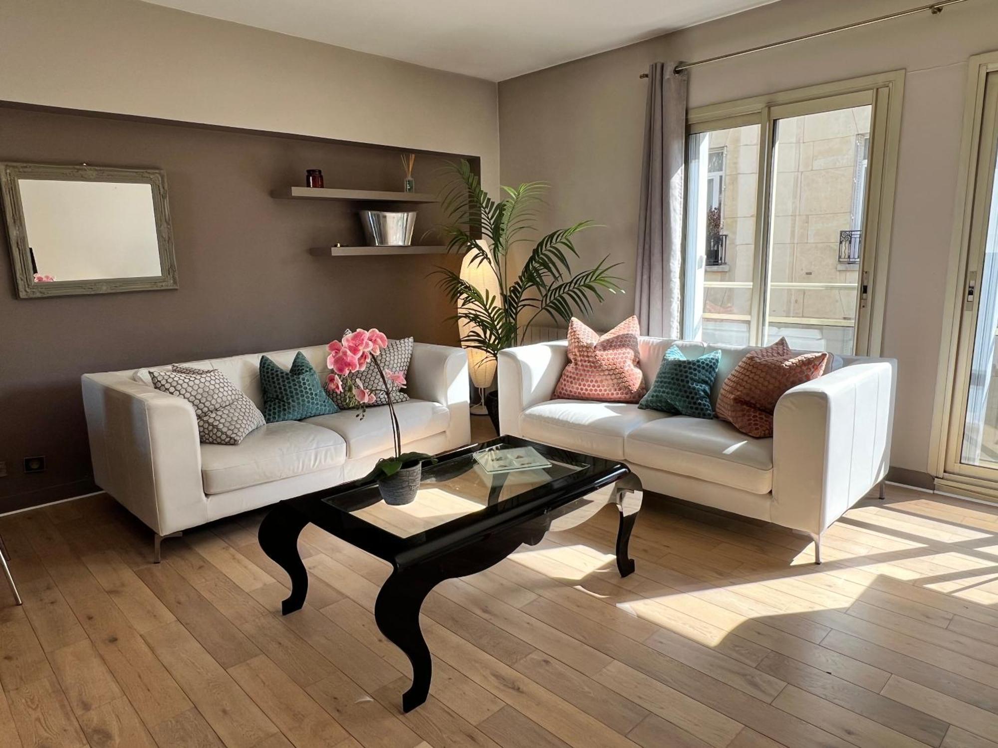 Your Parisian Hideaway - Entire Apartment Eksteriør billede